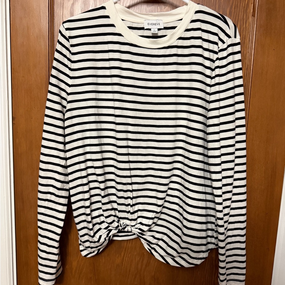Evereve Black & White Striped Crewneck Top